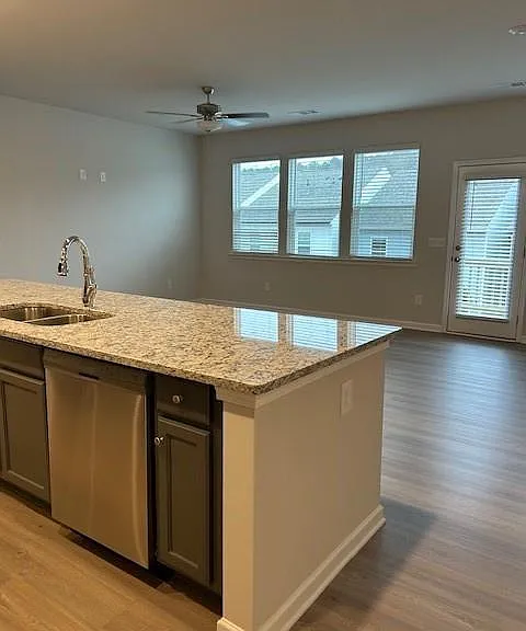 400 Whitetail Cir — Photo 3
