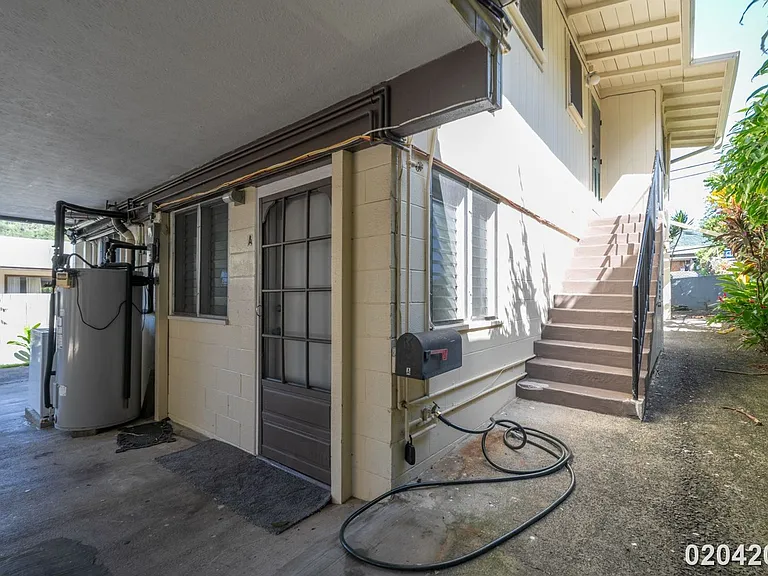 1835 Akone Pl #B — Photo 13