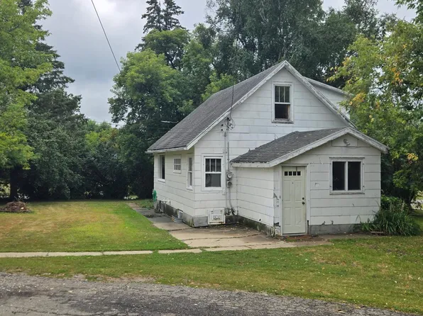 119 Red Lake Ave SW, Bagley, MN 56621