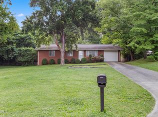 3328 Dewine Rd, Knoxville, TN 37921