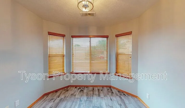 4404 Noche Clara Ave NW — Photo 6