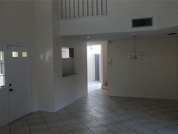2nd image of 7226 Della Dr