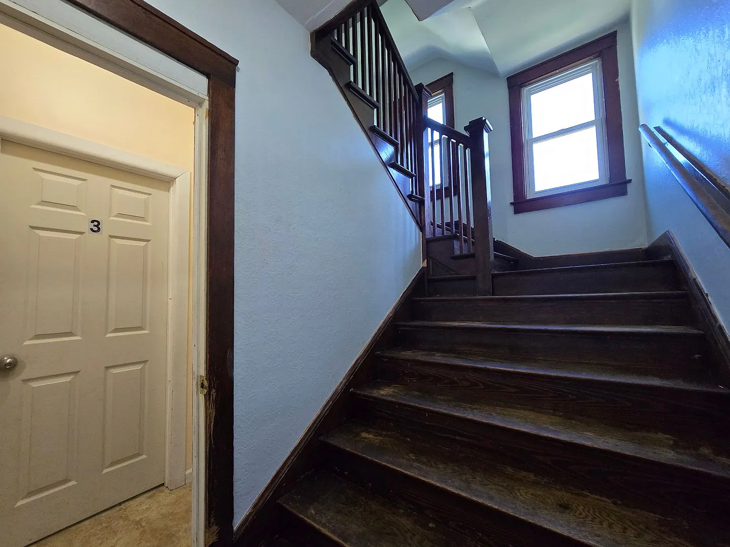 610 N McLean — Photo 3