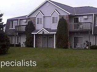 5575 Edgewater Ct APT 6, Delavan, WI 53115