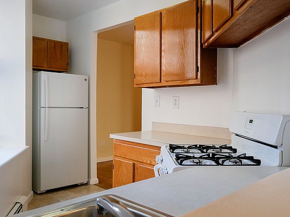 5th image of 255 Ocean Ave APT 2J
