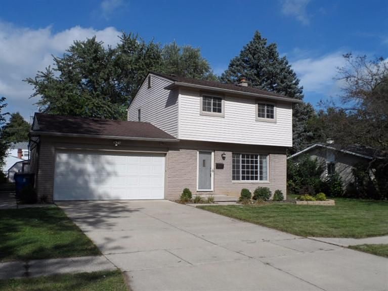 1st image of 8683 Pine Ct