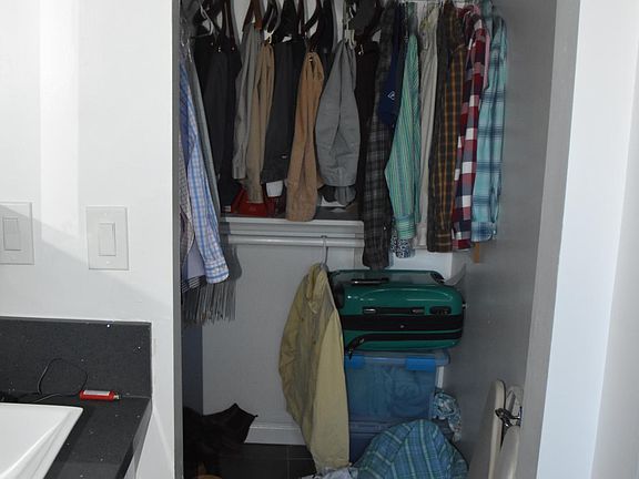 Walk-in closet