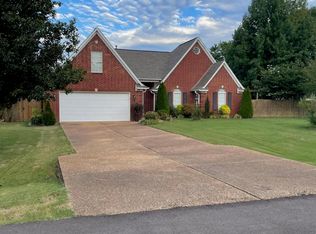 8124 Inverness Cv, Southaven, MS 38671
