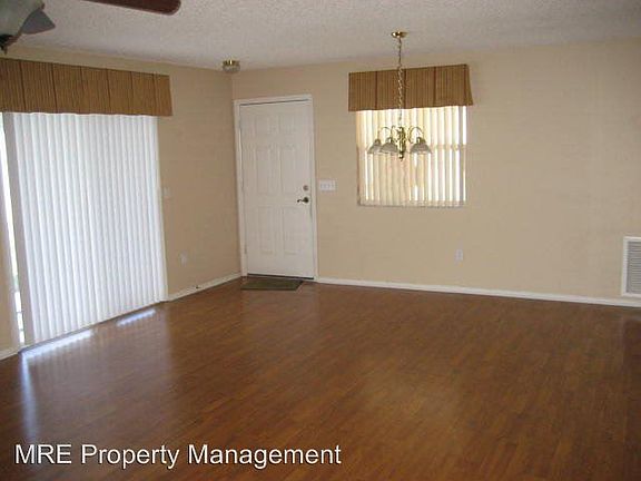 5th image of 2624 Moncayo Ave