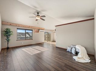 421 Topaz Ln, Rapid City, SD 57701