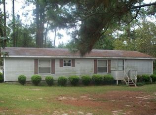 205 Old Coffee Rd, Wray, GA 31798