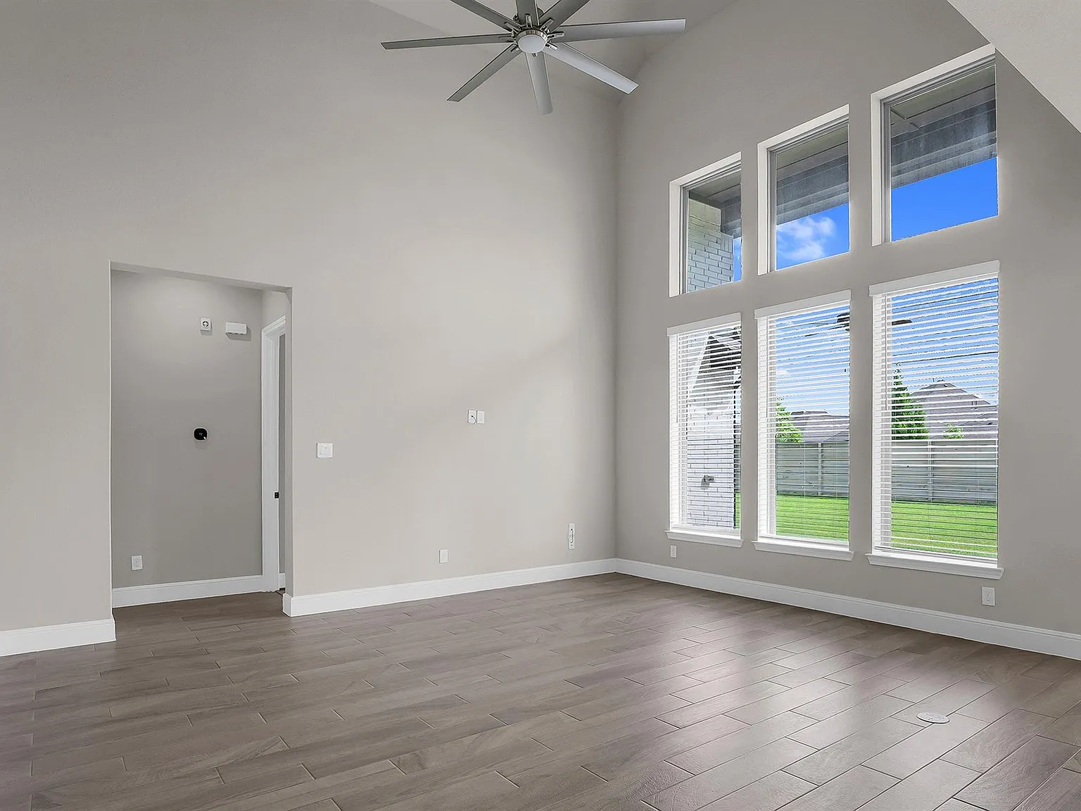 4 bed, 3.5 bath, 3019 sqft, $4,050 — Photo 3