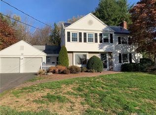 30 Sunset Ridge Dr, East Hartford, CT 06118