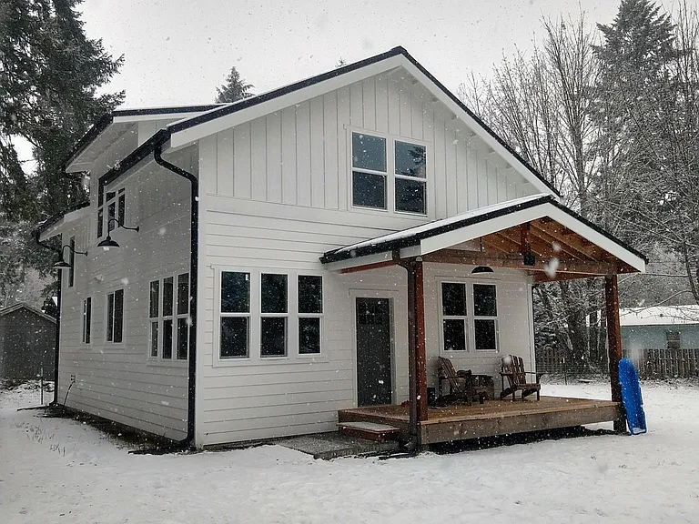 1246 Russell Ave SE — Photo 4