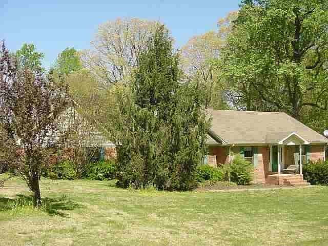 1st image of 130 Kennedy Dr