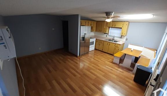 3rd image of 1250 Oak St #E35