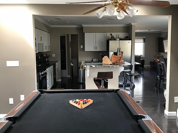 5th image of 374 Airmount Ave