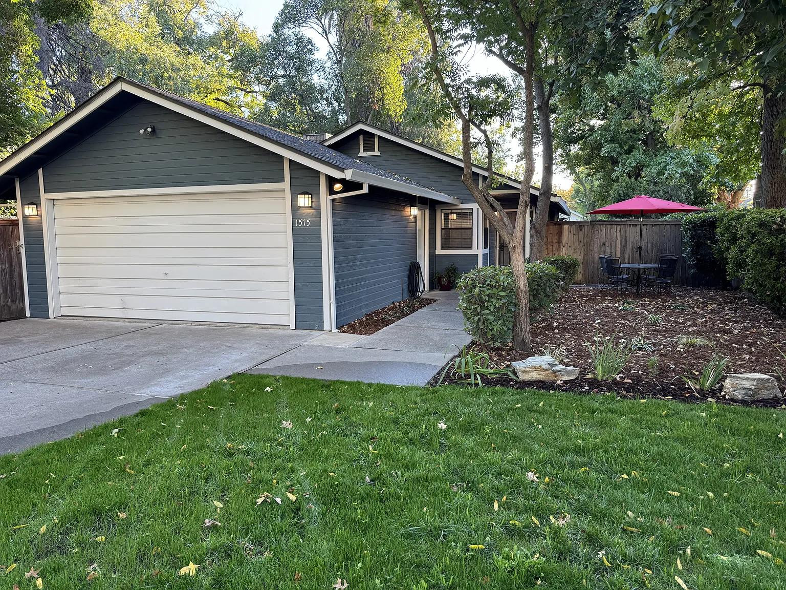 3 bed, 1500 sqft, $2,500 — Photo 2