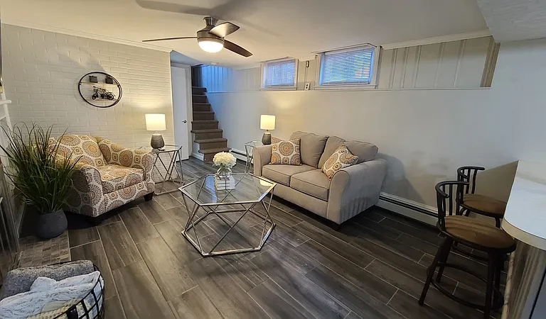 131 Phenix Ave #B — Photo 2