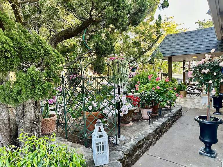 720 Sky Mountain Ln — Photo 13