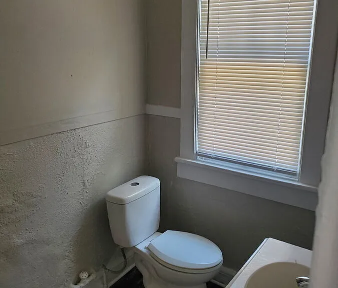 258 E Graves Ave #10 — Photo 12