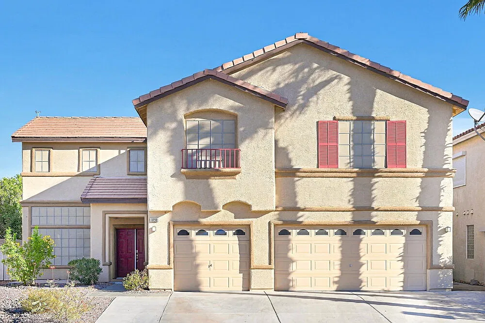 5 bed, 3.0 bath, 3437 sqft, $3,595 — Photo 1