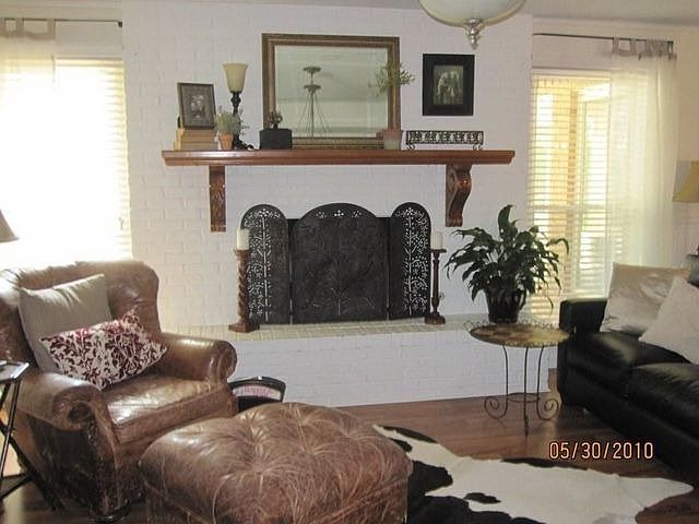 2nd image of 1601 Mary Ellen St