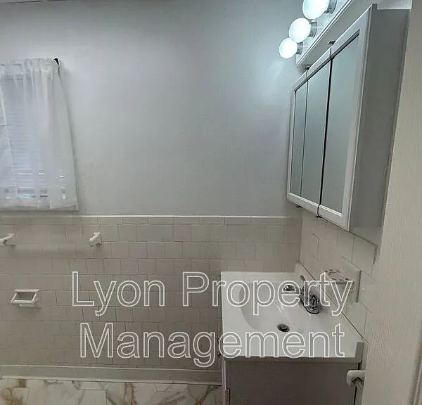 234 East St #1R — Photo 4