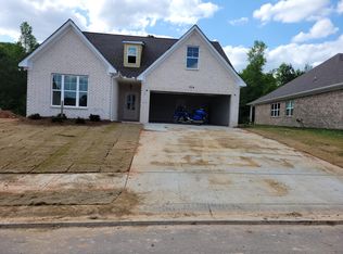 304 Lane Cir, Lagrange, GA 30240