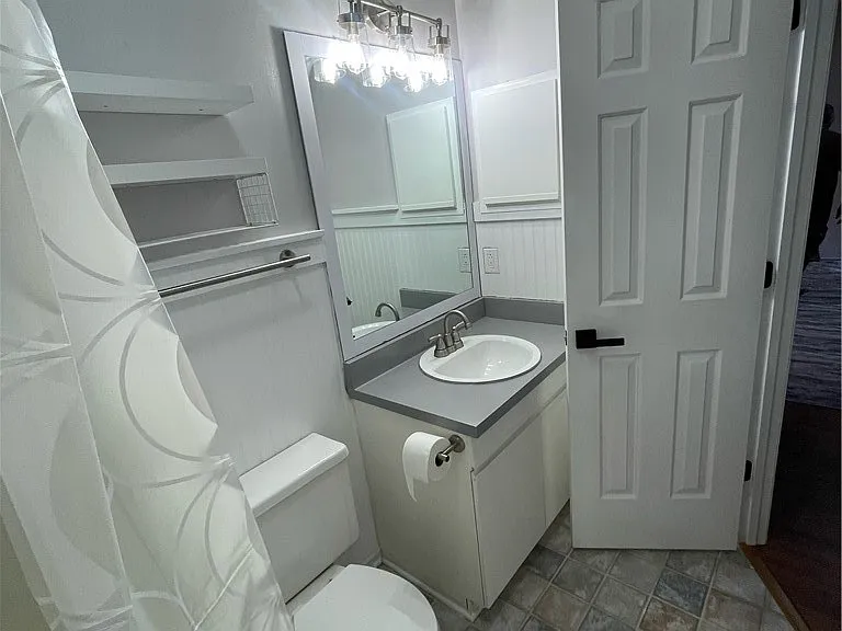 2105 Wexford Oaks Ct — Photo 18
