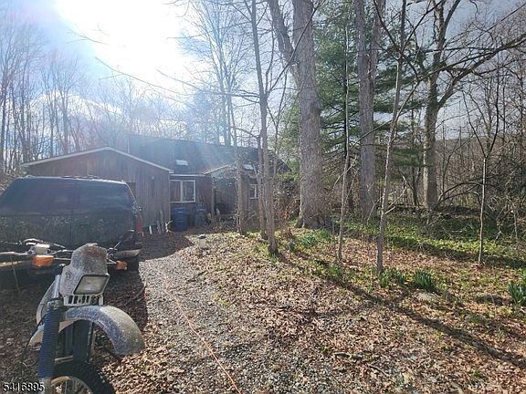 2nd image of 15 Marigold Rd
