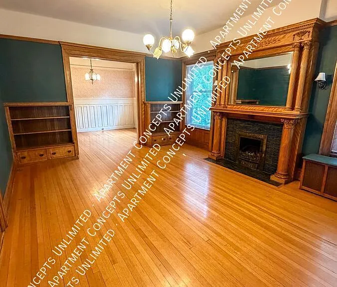 1302 N Williams St #1 — Photo 5