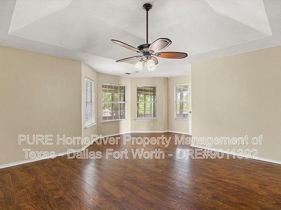 3rd image of 3905 Frisco Cir