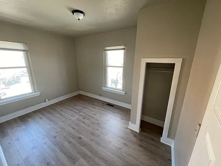 20 Colbrunn Ct #302 — Photo 5