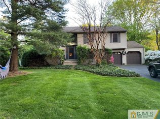 3 S Linden Ln, Plainsboro, NJ