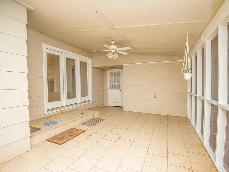 11144 Pleasant Forest Dr — Photo 48