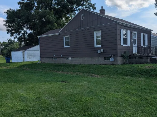 3219 Sunnyside Ave, Davenport, IA 52802