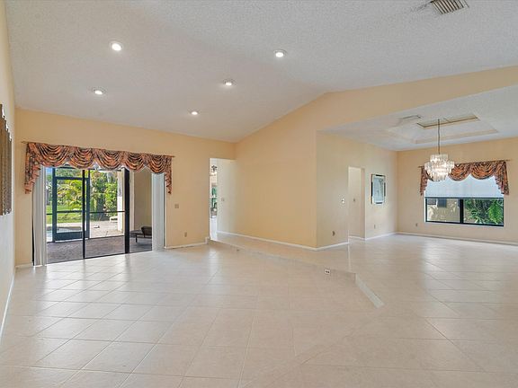 3rd image of 8660 NW 54th Street