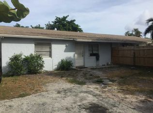 7786 Overlook Rd, Lake Worth, FL 33462