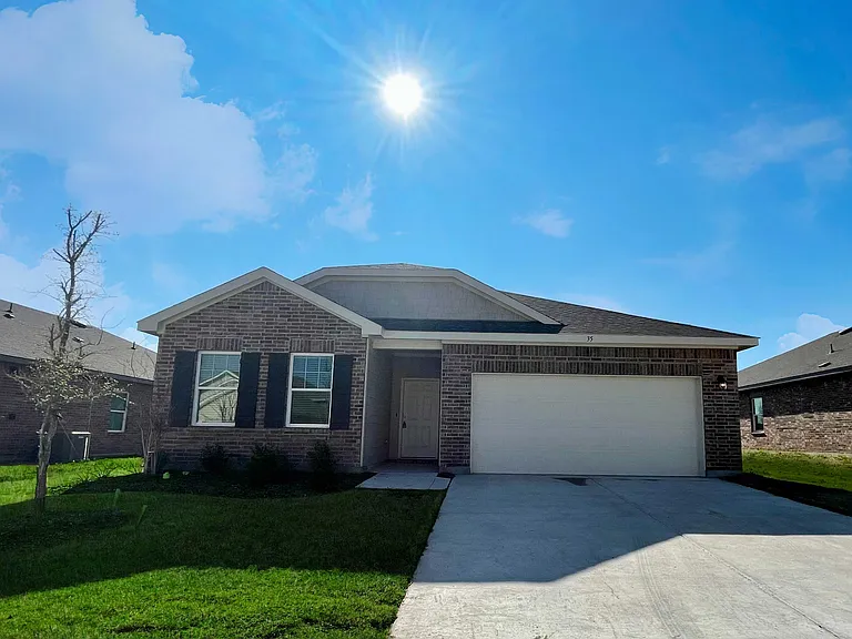 35 Glen Crossing Rd — Photo 26