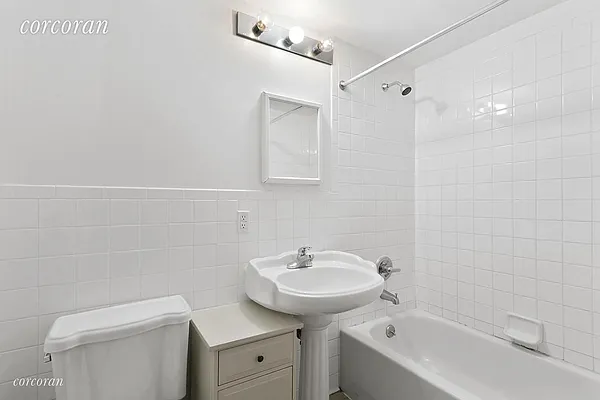 Rented by Corcoran | media 18