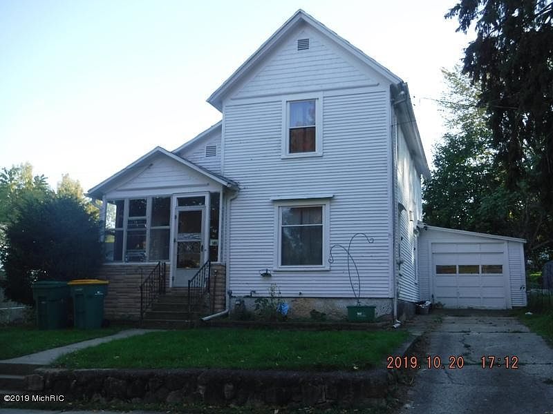 1st image of 101 Burnham St W
