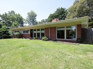 755 Louwen Dr, Saint Louis, MO 63124