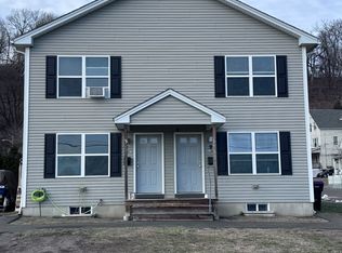 9 Columbia St, Holyoke, MA 01040