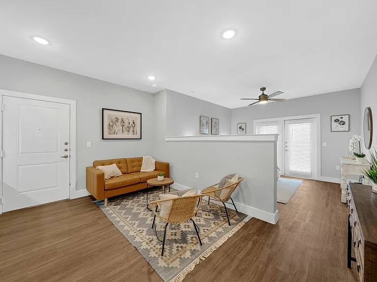 Orchard Grove Apartments — Photo 7