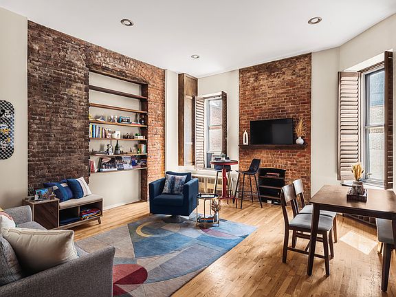 3rd image of 23 E 10th St APT 506