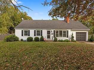 3409 NE Mohawk Ln, Kansas City, MO 64116