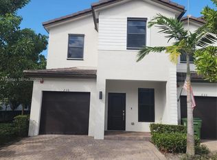 236 SW 159th Ter, Pembroke Pines, FL 33027