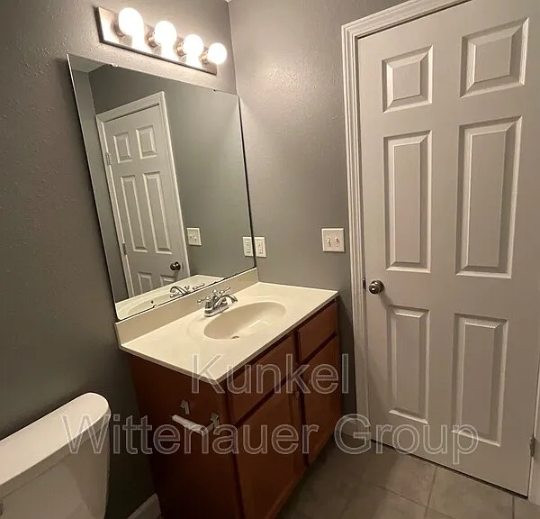 700 Fountain View Dr #G — Photo 14