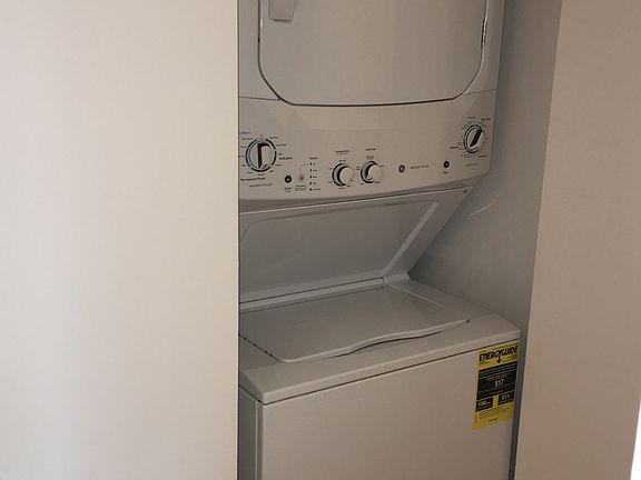 5th image of 155 W 21st St APT 14B